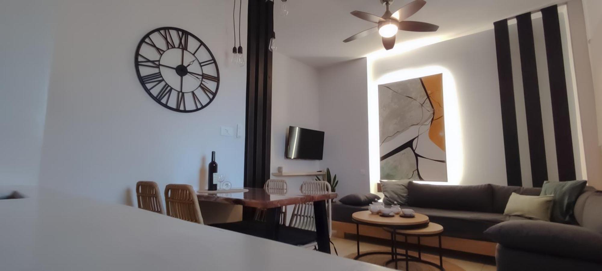 Niki Apartments Makrýgialos Eksteriør billede