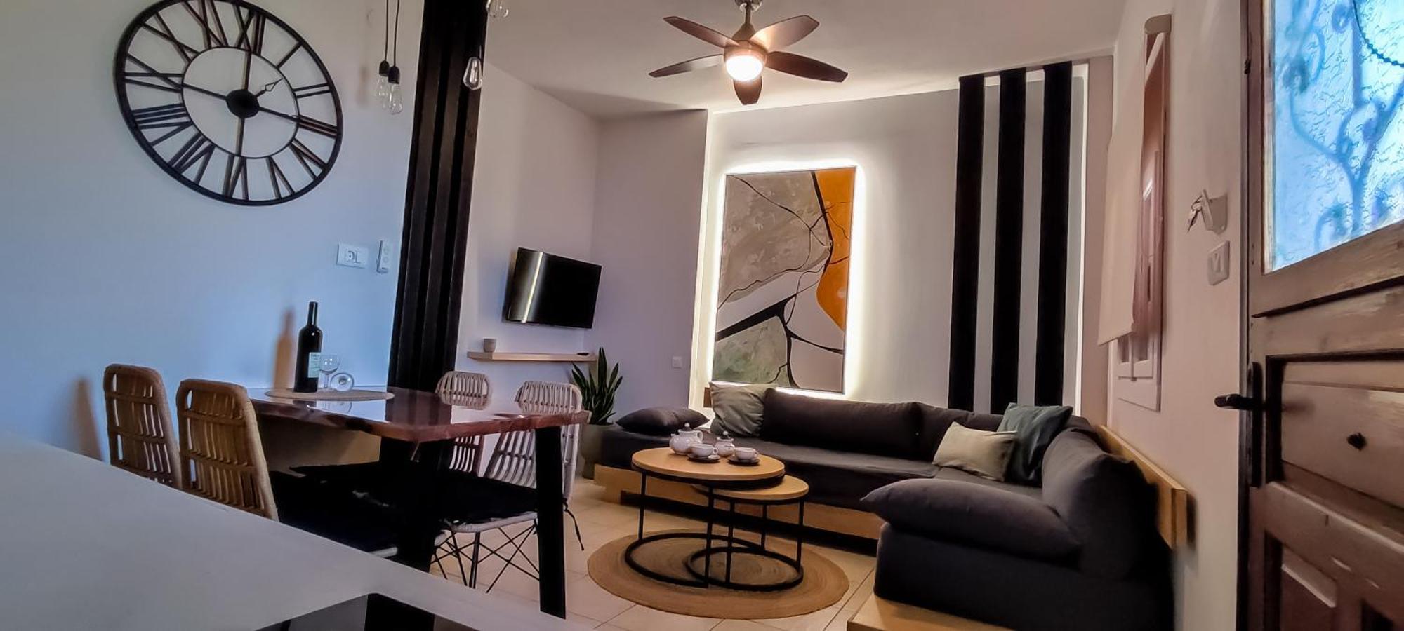 Niki Apartments Makrýgialos Eksteriør billede