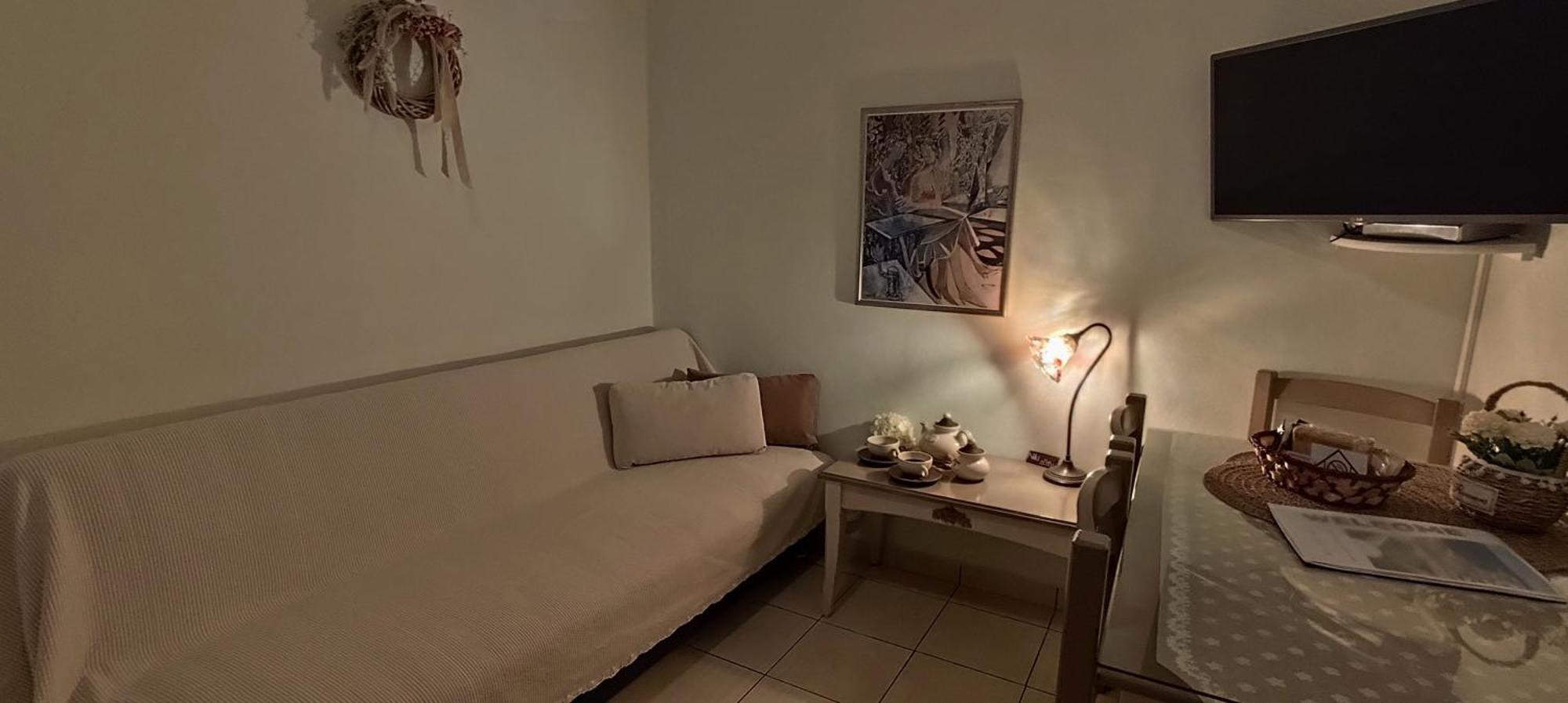Niki Apartments Makrýgialos Eksteriør billede