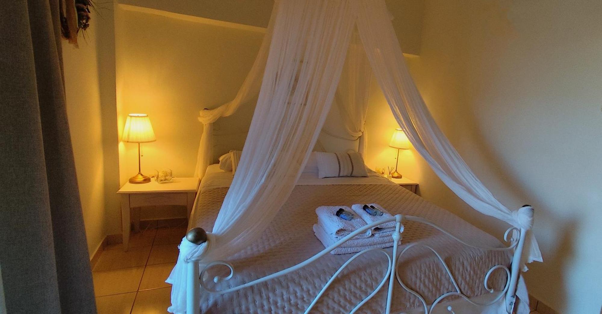 Niki Apartments Makrýgialos Eksteriør billede